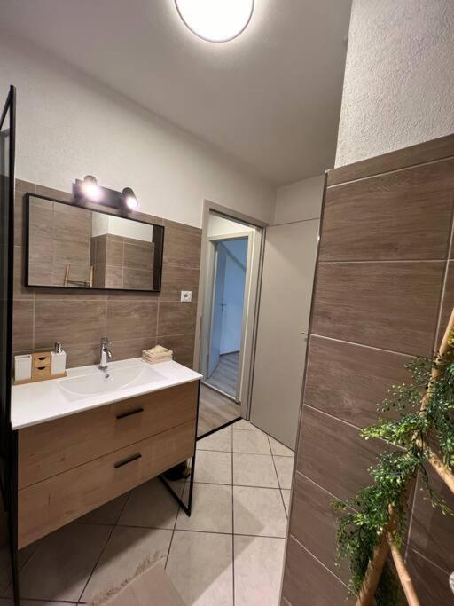 The Border Life Apartment อูแน็งก์ ภายนอก รูปภาพ
